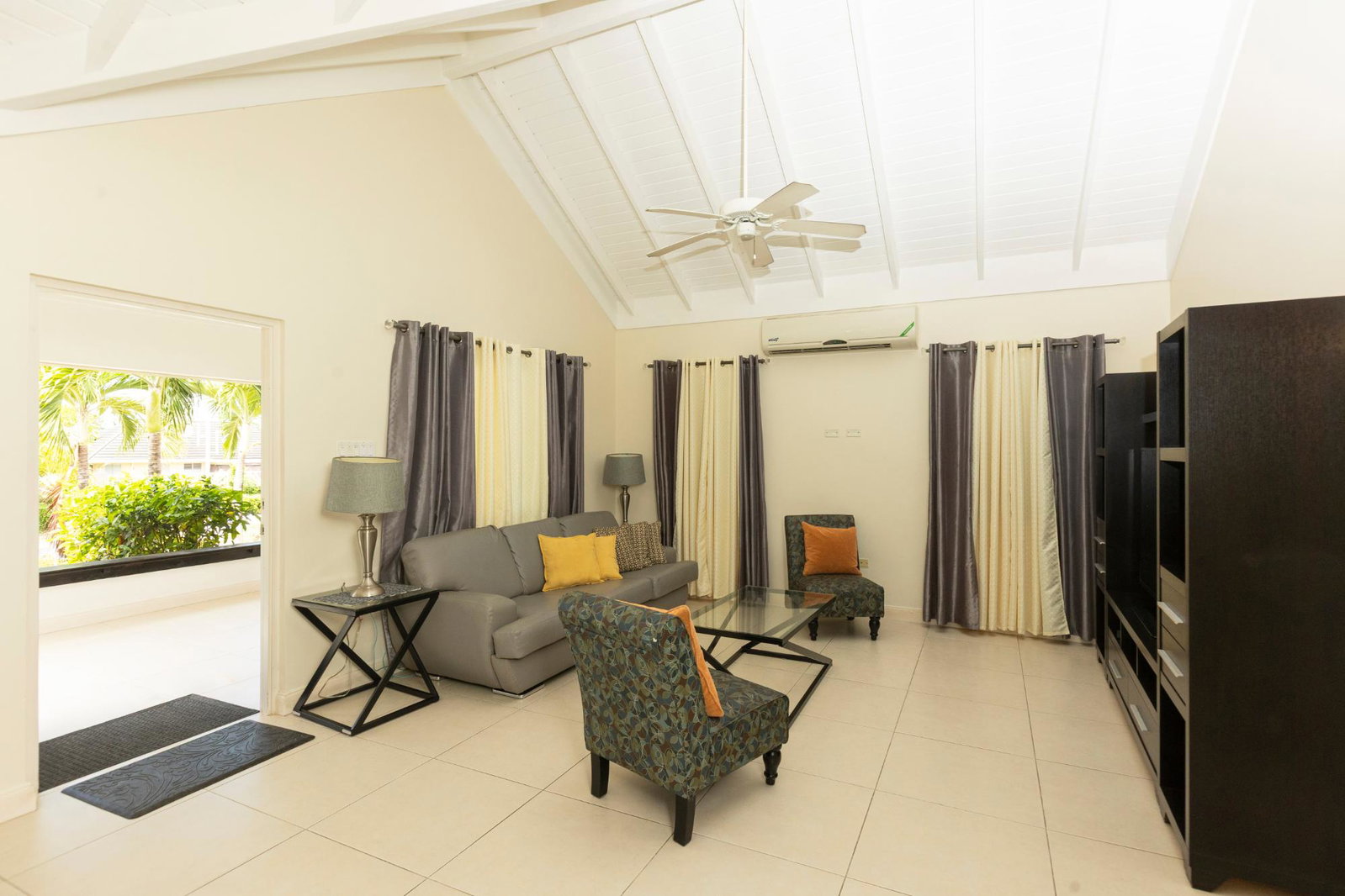 Fifth image of 371- Coolshade Ave Richmond in Richmond, St. Ann, Jamaica - property is For Rent