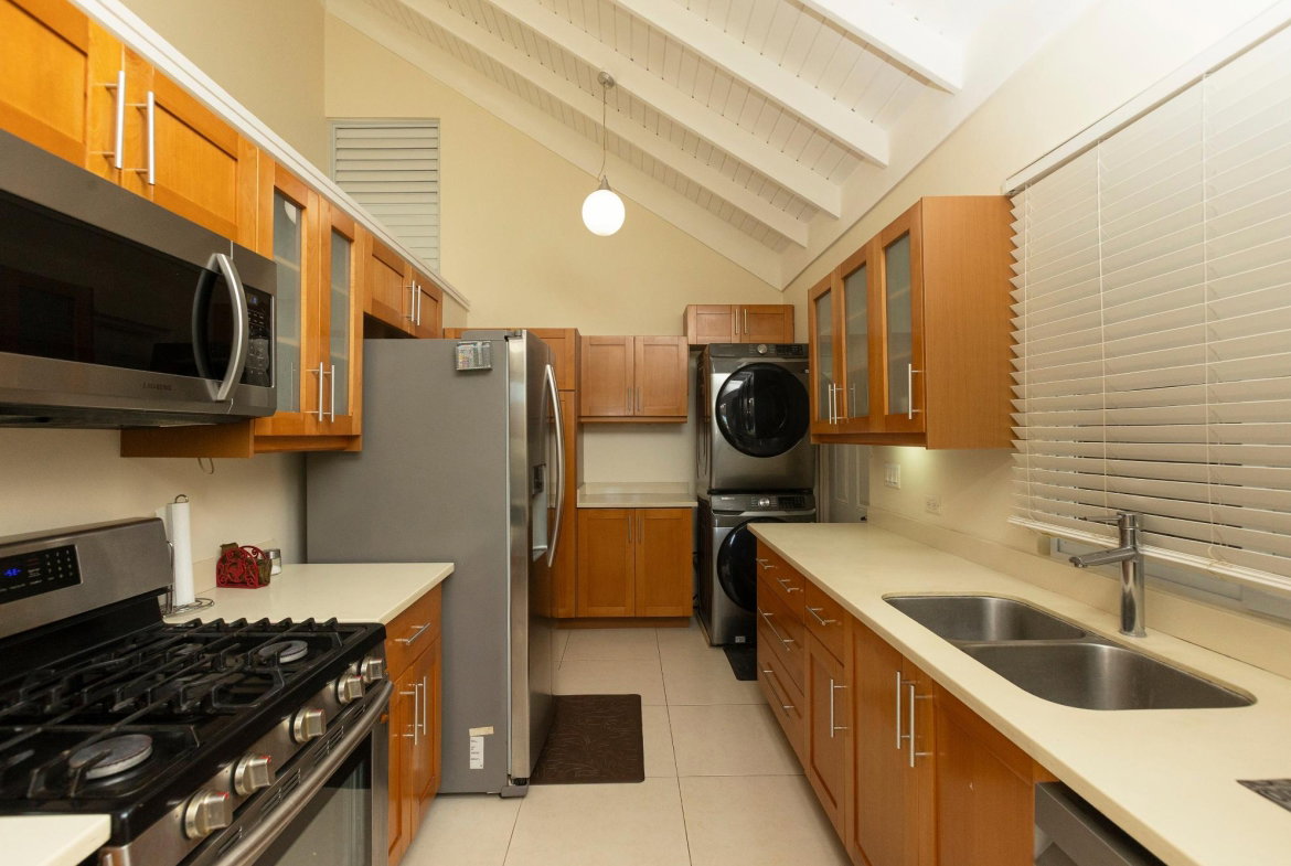 Eighth image of 371- Coolshade Ave Richmond in Richmond, St. Ann, Jamaica - property is For Rent