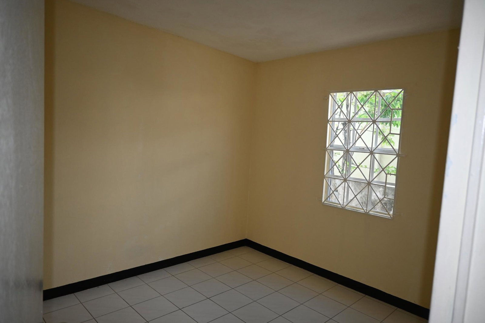 Seventh image of 564 Gladioli Drive in Eltham Vista, St. Catherine, Jamaica - property is For Rent