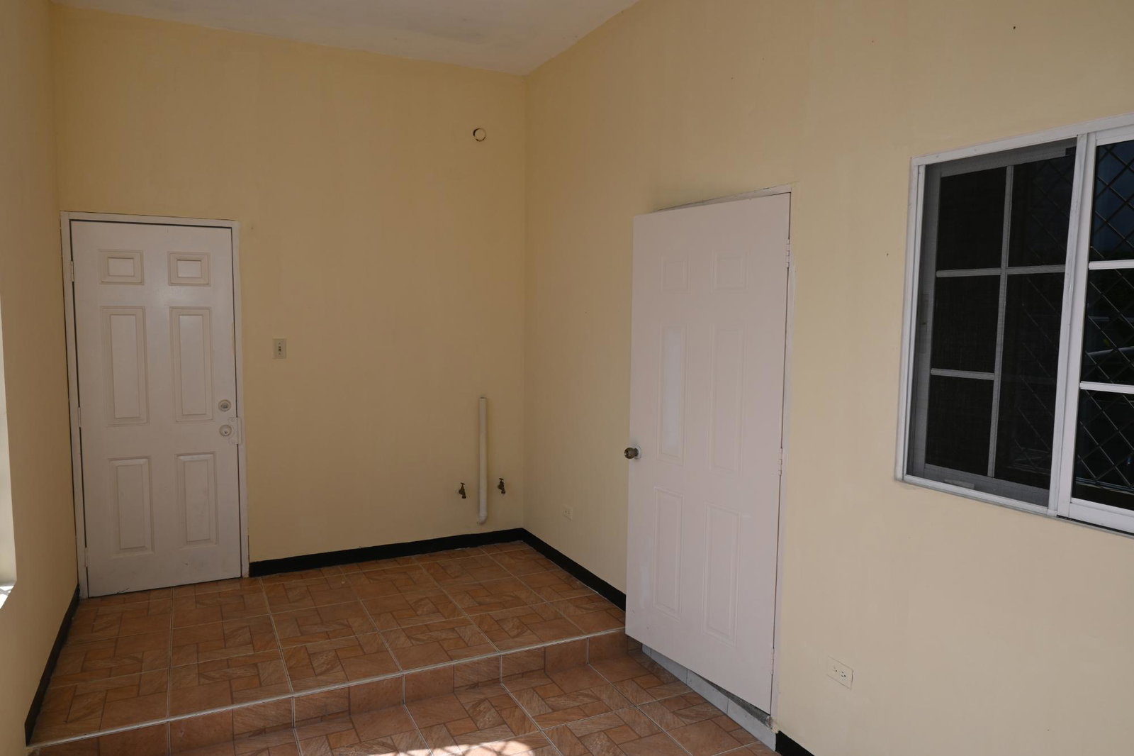 Ninth image of 564 Gladioli Drive in Eltham Vista, St. Catherine, Jamaica - property is For Rent