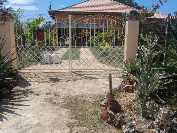 First image of Part of Brompton in Brompton, St. Elizabeth, Jamaica - property is For Sale