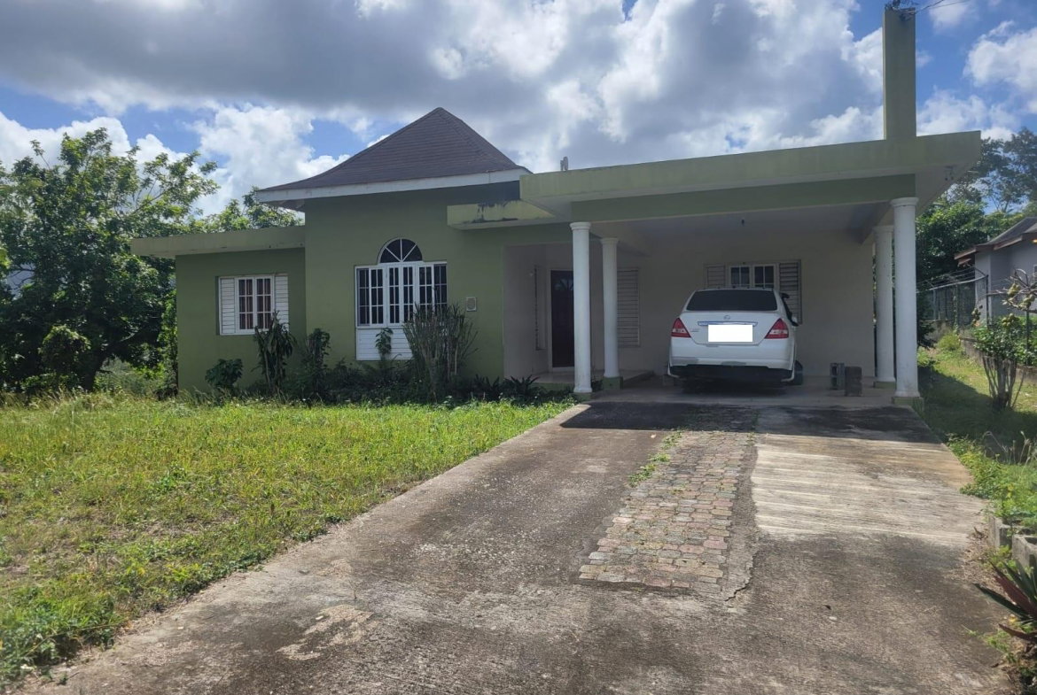 Second image of Irwin Point in Irwin, St. James, Jamaica - property is For Sale