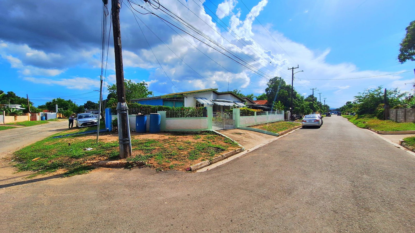 Sixth image of 280b Washington Gardens in Kingston 20, St. Andrew, Jamaica - property is For Sale