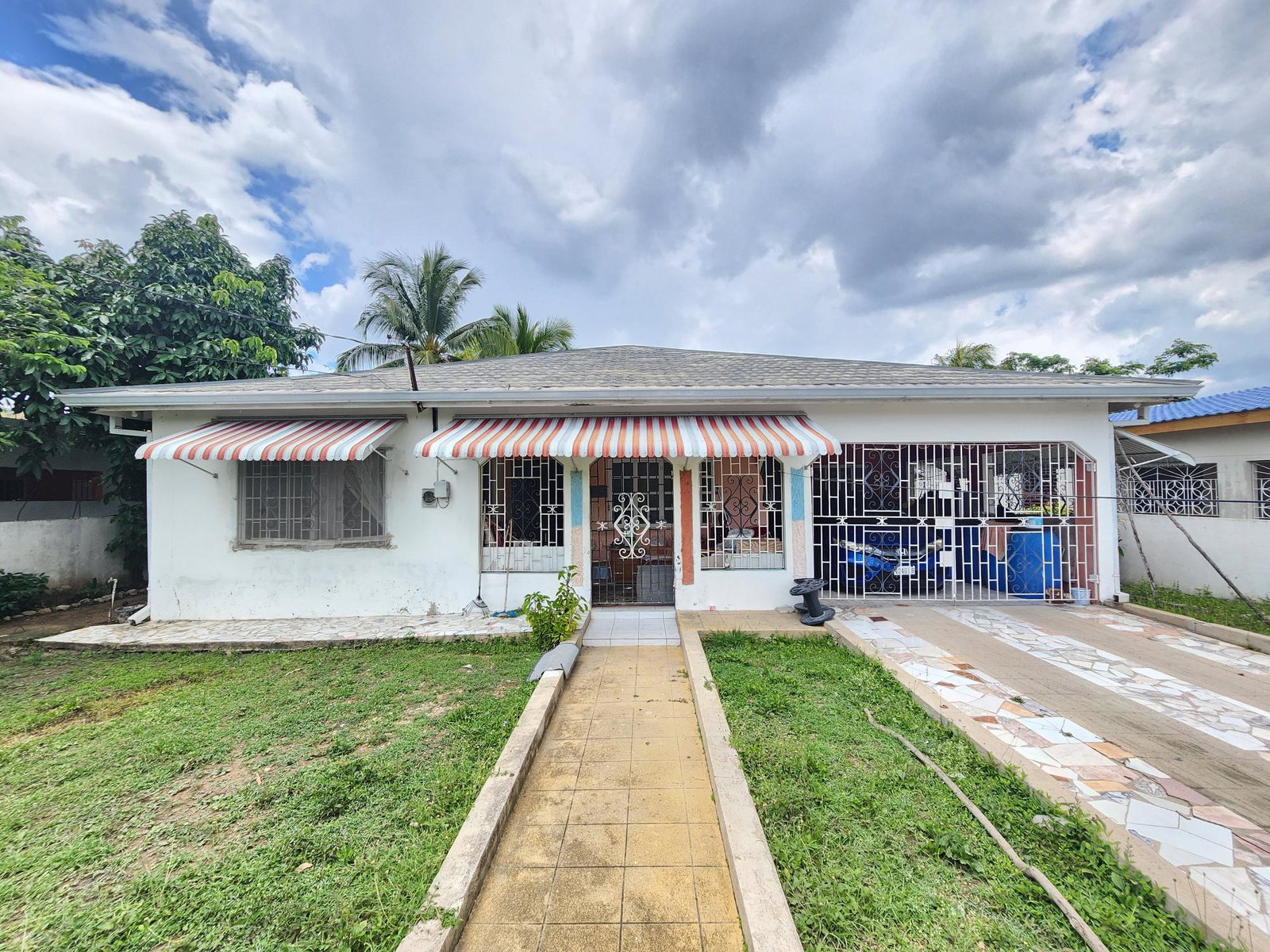 Second image of 42 Clayton Way in Spanish Town, St. Catherine, Jamaica - property is For Sale