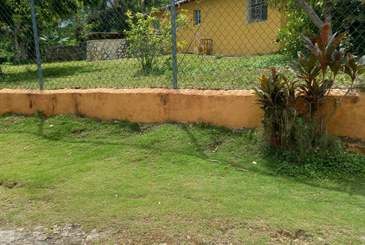 Twelfth image of Burnt Ground, Santa Cruz in Santa Cruz, St. Elizabeth, Jamaica - property is For Sale