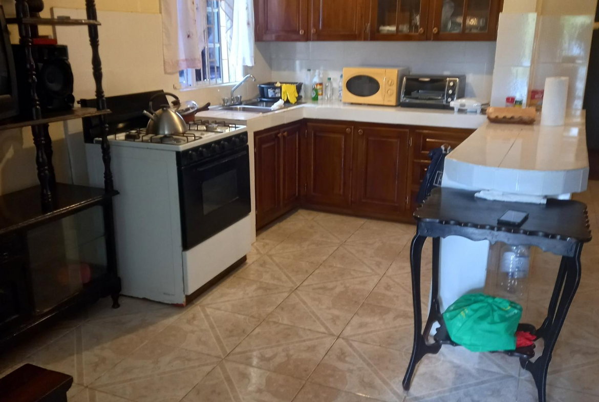 Fifth image of Burnt Ground, Santa Cruz in Santa Cruz, St. Elizabeth, Jamaica - property is For Sale