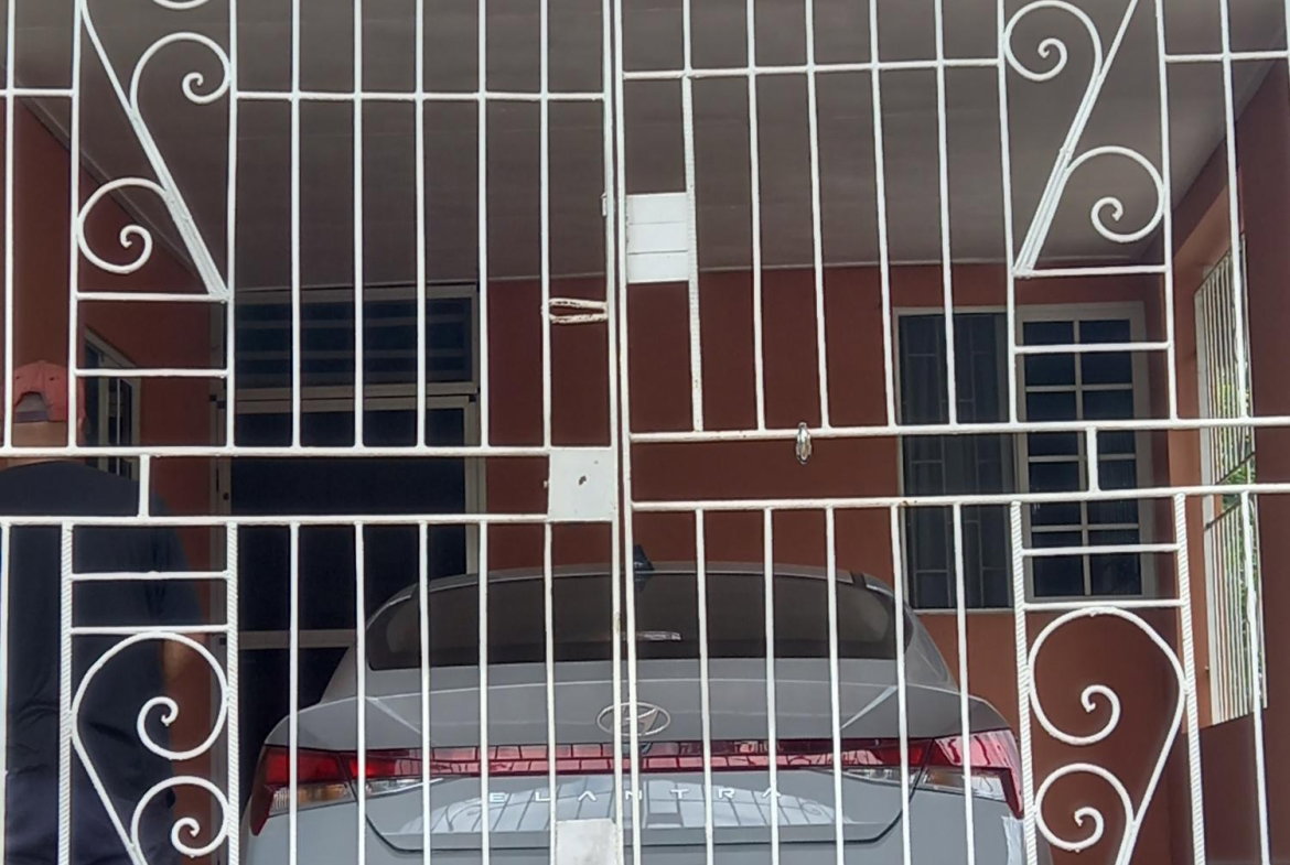 Tenth image of Burnt Ground, Santa Cruz in Santa Cruz, St. Elizabeth, Jamaica - property is For Sale