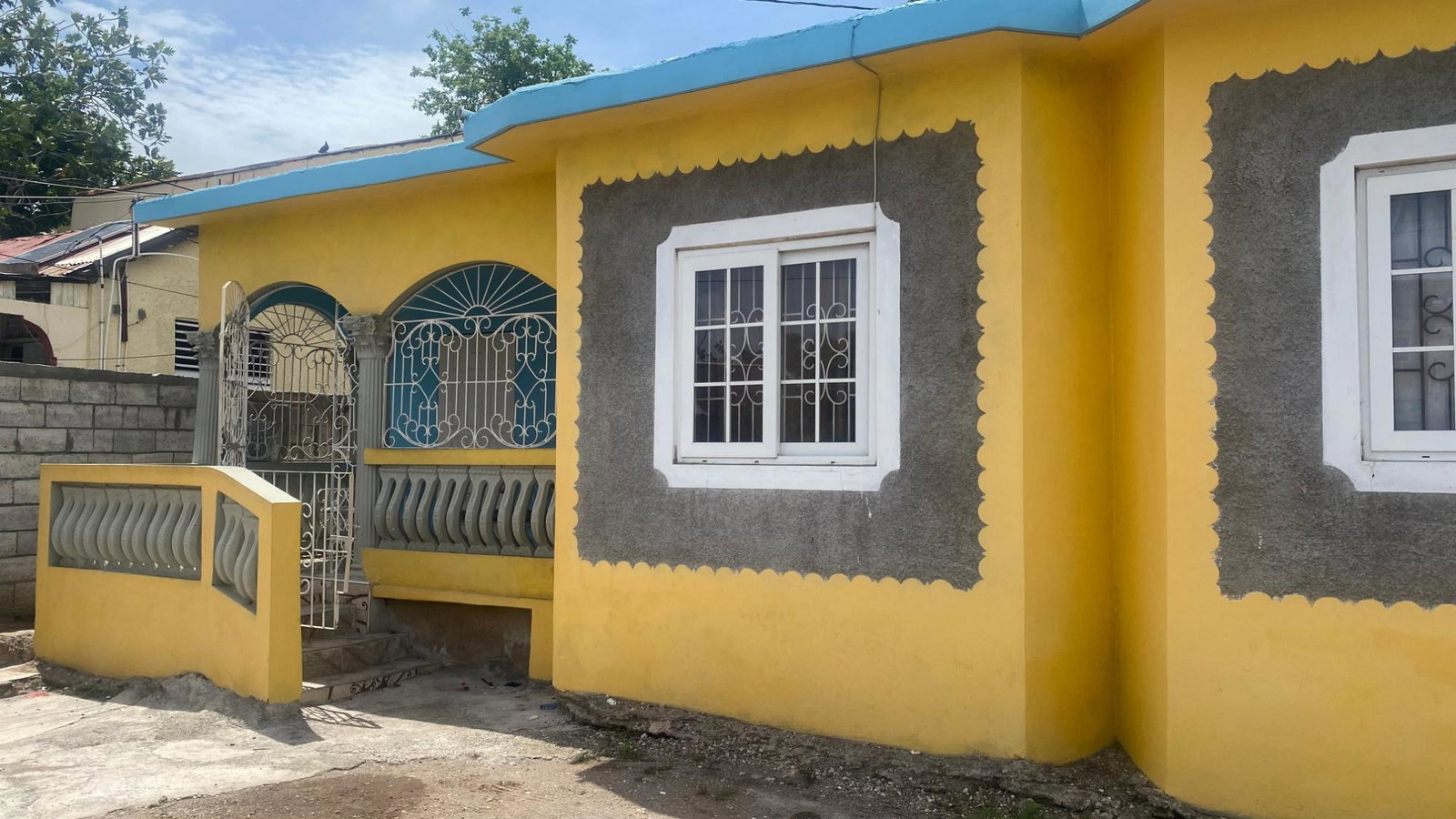 4-Bedroom-House-for-Sale-in-Kingston-2-Jamaica-2-Levy-Road Second image of 2 Levy Road in KINGSTON, Kingston, Jamaica - property is For Sale