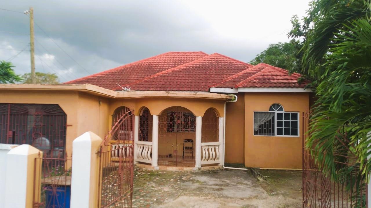 Fifteenth image of 7 Burnt Ground, Hanson Circ in Santa Cruz, St. Elizabeth, Jamaica - property is For Sale