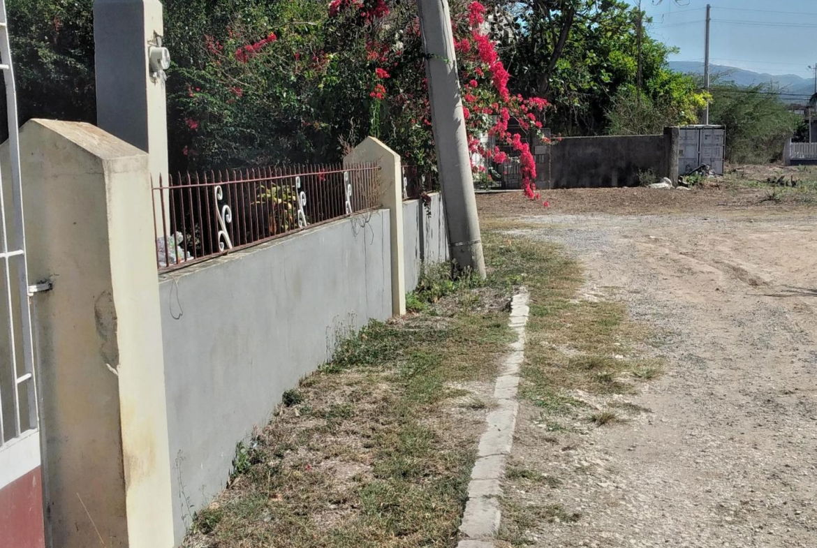 Seventh image of 128 Strathmore Gardens in Strathmore Gardens, St. Catherine, Jamaica - property is For Sale
