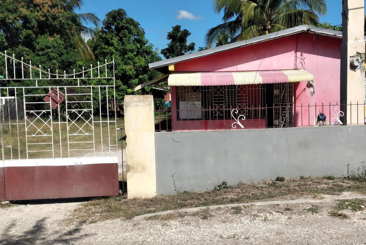 Ninth image of 128 Strathmore Gardens in Strathmore Gardens, St. Catherine, Jamaica - property is For Sale