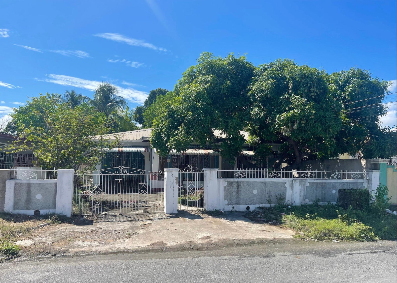 5-Bedroom-House-for-Sale-in-Horizon-Park-Spanish-Town-St.-Catherine First image of 187 Westminster Avenue in Spanish Town, St. Catherine, Jamaica - property is For Sale
