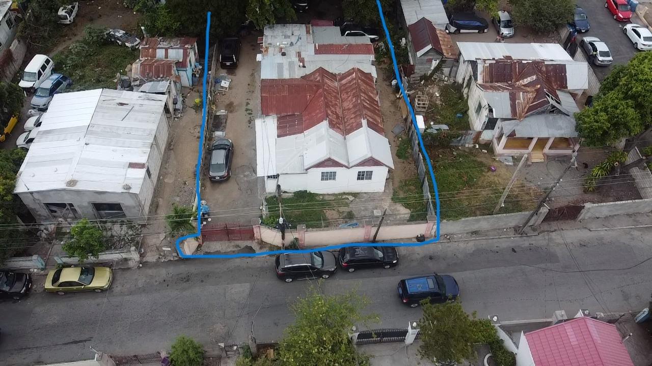 7-Bed-7-Bath-House-for-Sale-in-Central-Kingston-–-Ideal-for-Residential-or-Mixed-Use-Development Fourteenth image of 3 1/4 Jackson Road in Kingston 2, Kingston, Jamaica - property is For Sale