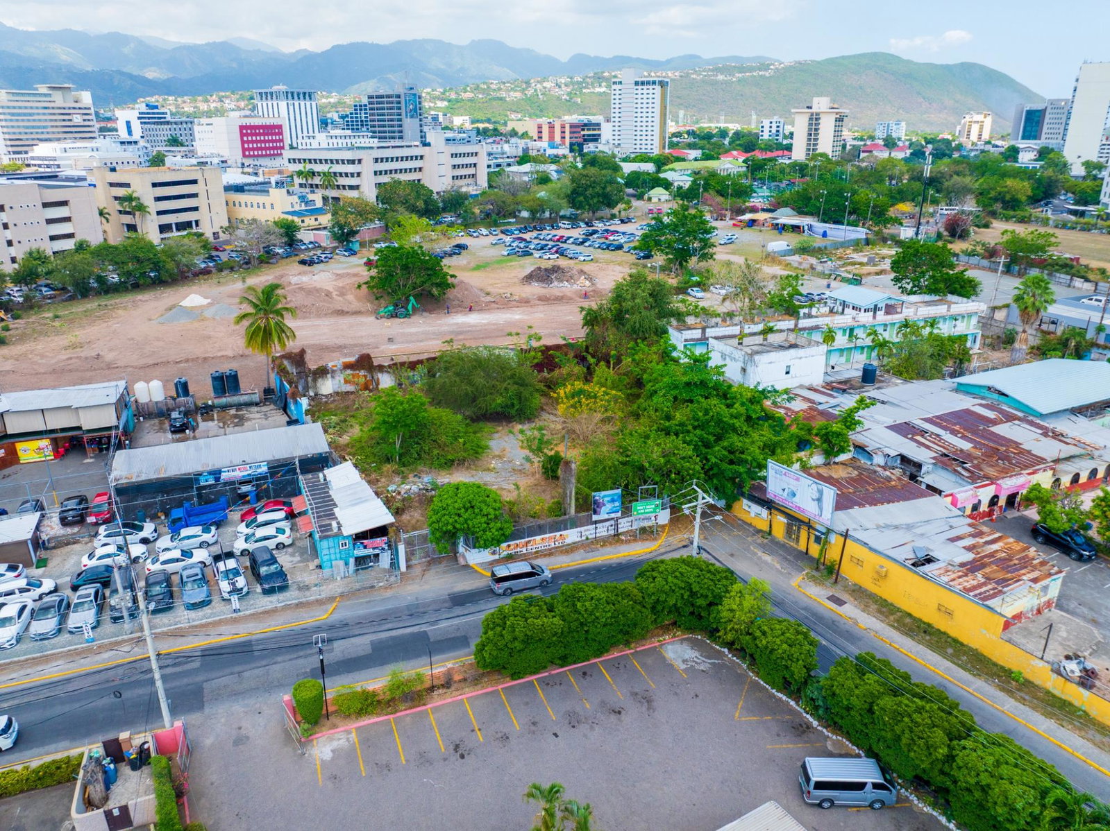 Fifth image of 7 Chelsea Avenue in Kingston 5, St. Andrew, Jamaica - property is For Sale