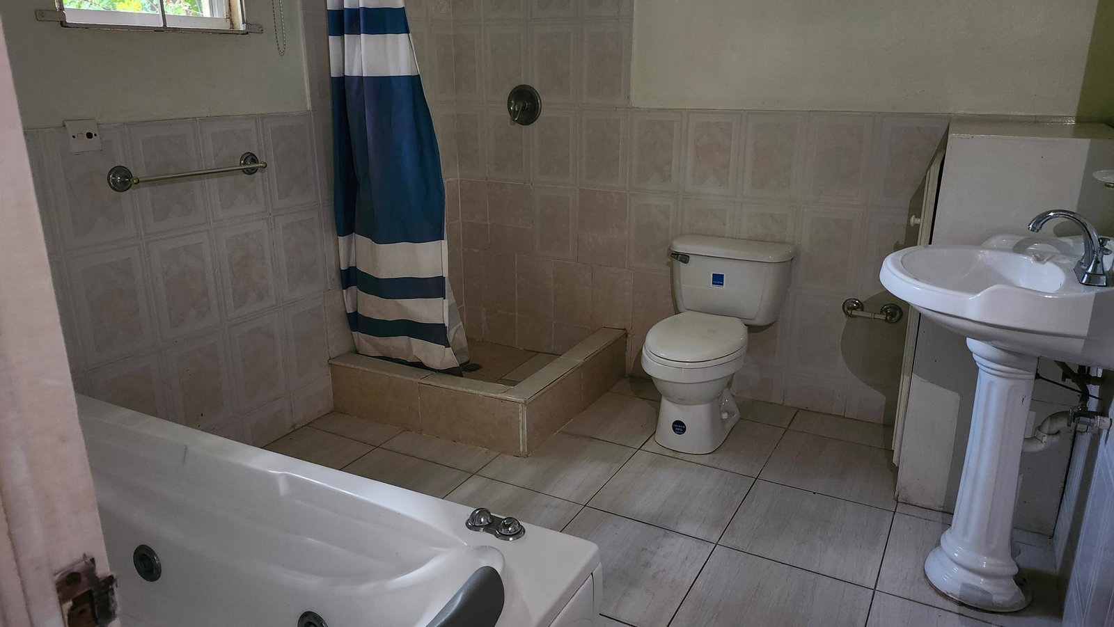Seventh image of 1-9 Belvedere Crescent in Kingston 19, St. Andrew, Jamaica - property is For Sale