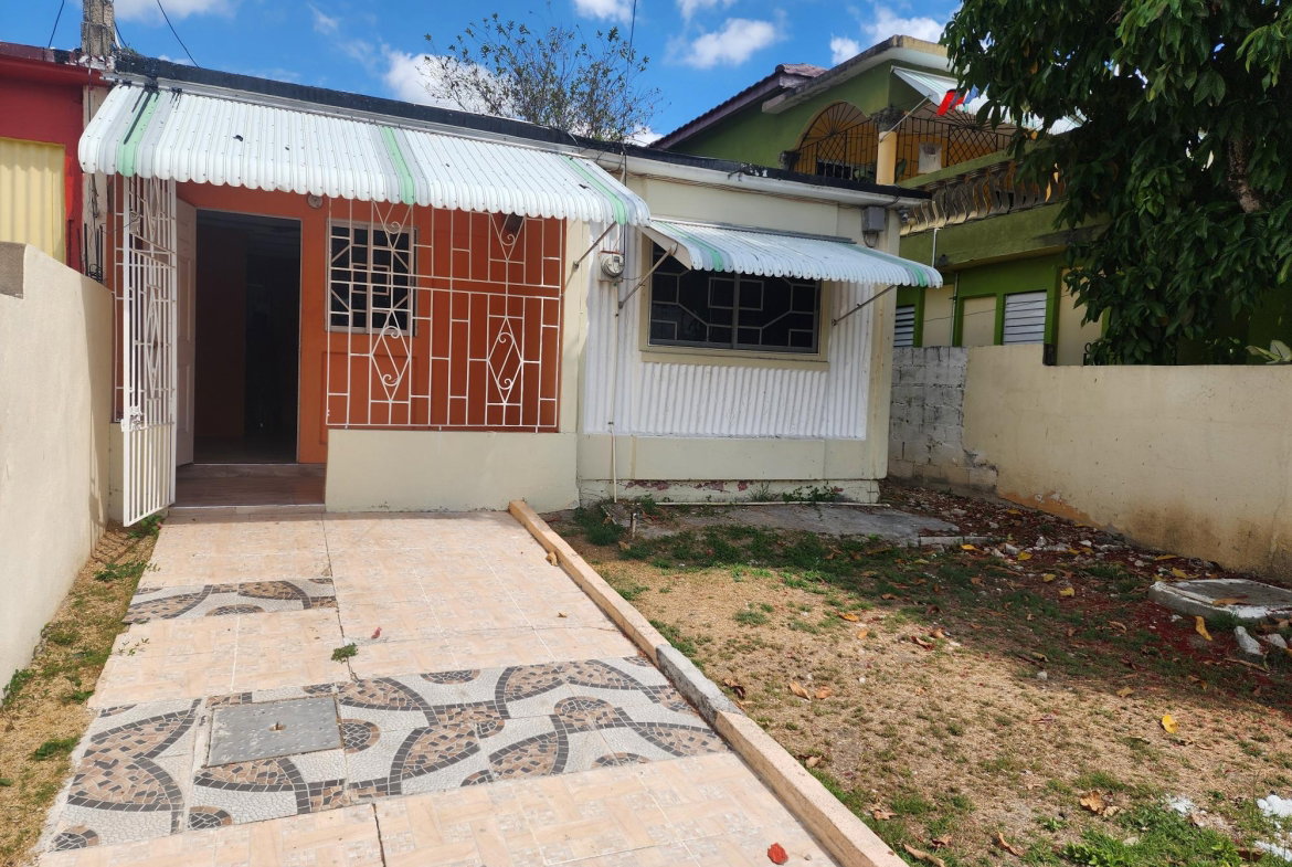 Fourth image of 6 Lantana Court in Spanish Town, St. Catherine, Jamaica - property is For Sale