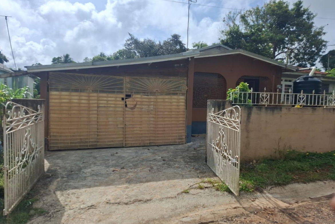 Second image of Hinds Town, Salibury st a in Hinds Town, St. Ann, Jamaica - property is For Sale