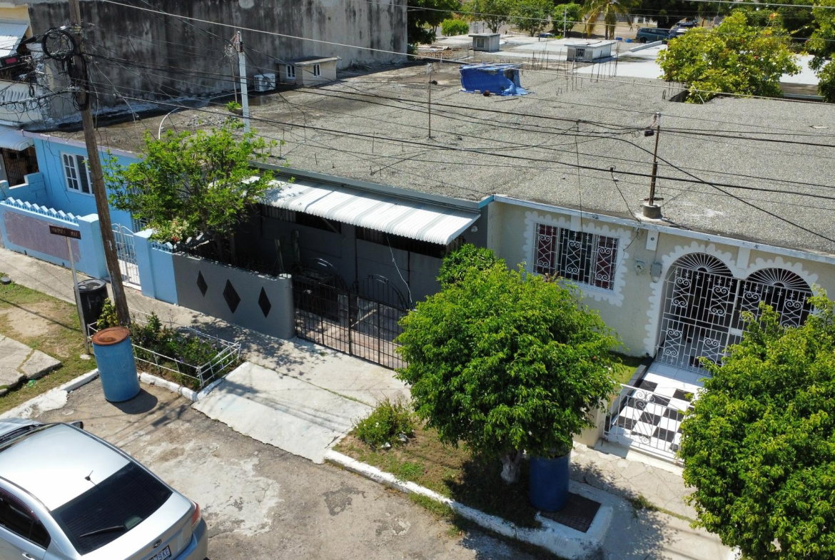 First image of 972 Portsea Way in Portsmouth, St. Catherine, Jamaica - property is For Sale