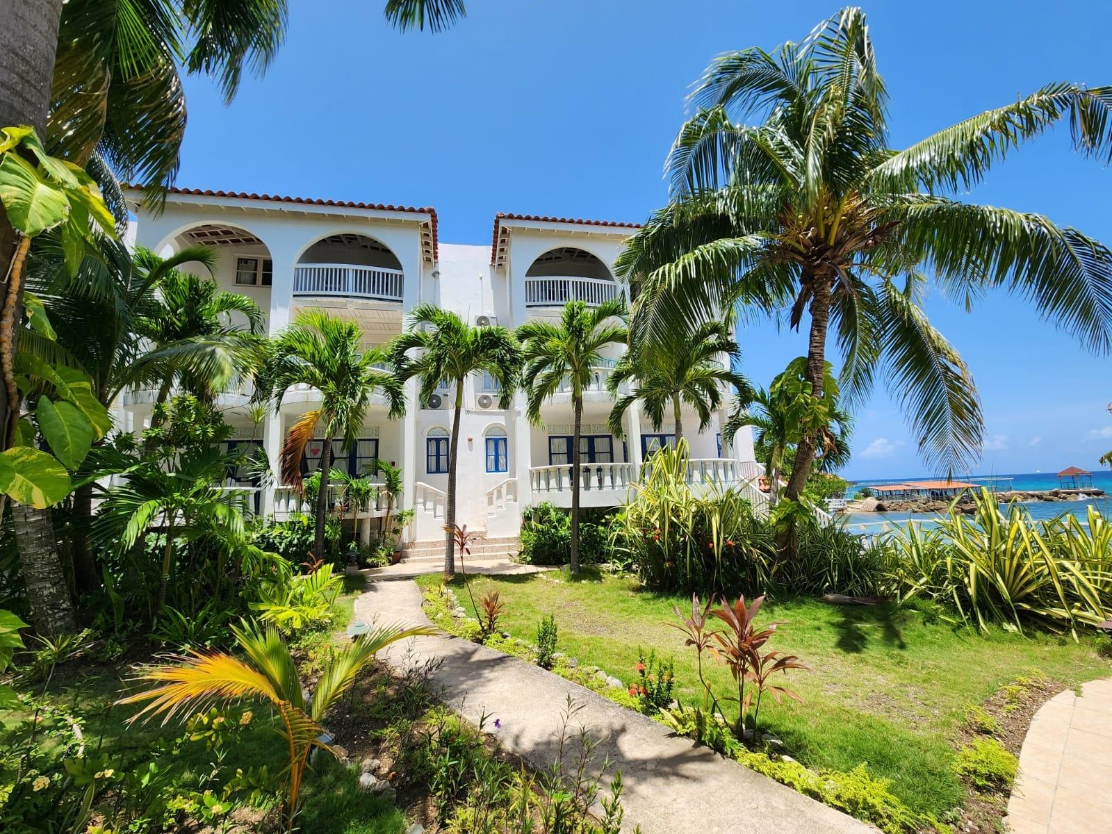 Beachfront-2-Bedroom-Apartment-for-Sale-in-Runaway-Bay-St.-Ann-Franklin-D-Resort Sixth image of 124- Franklin d Resort And Spa in Runaway Bay, St. Ann, Jamaica - property is For Sale