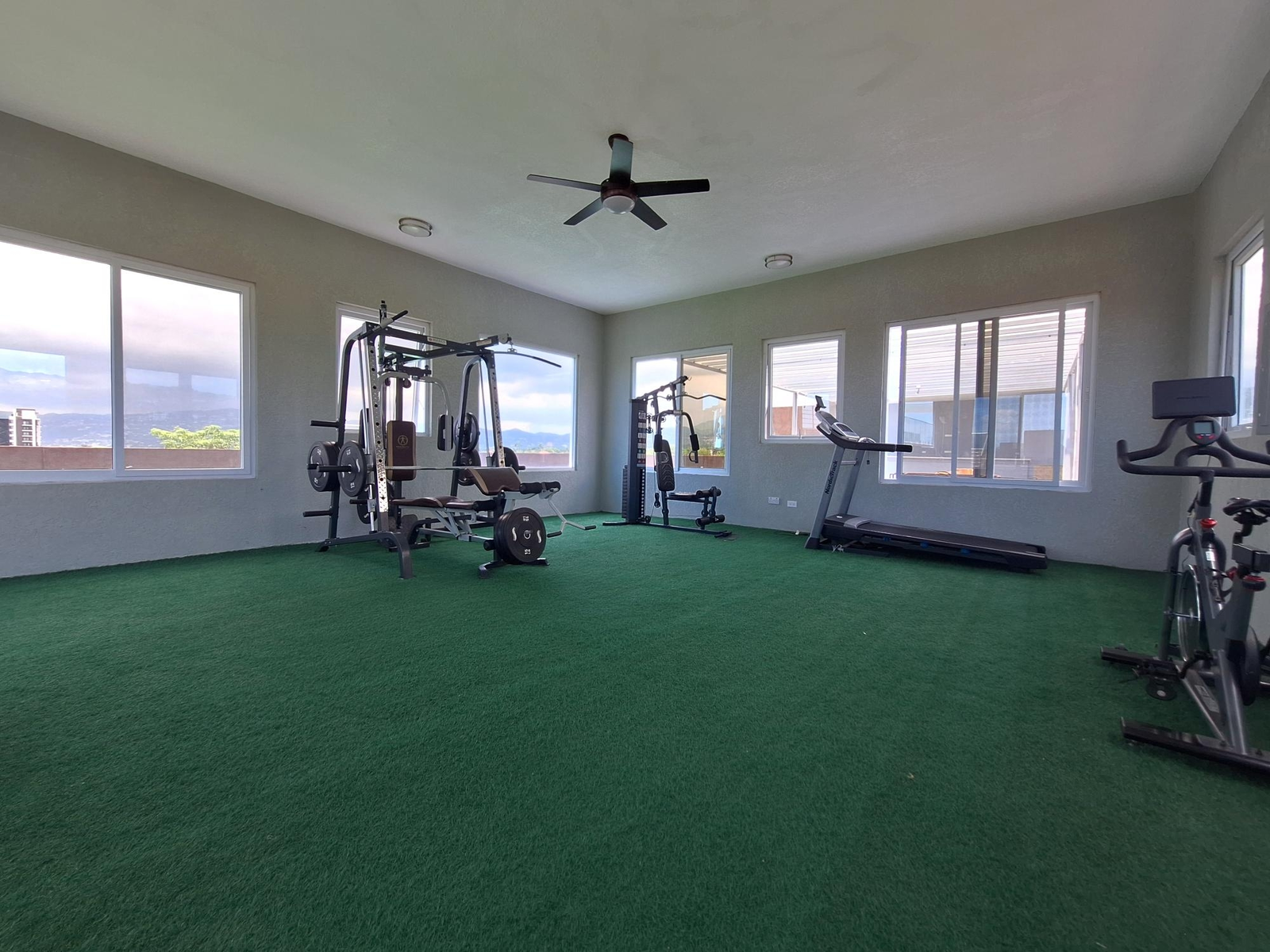 Nineteenth image of 15- Seaview Avenue, Kingston in Kingston 6, St. Andrew, Jamaica - property is For Rent