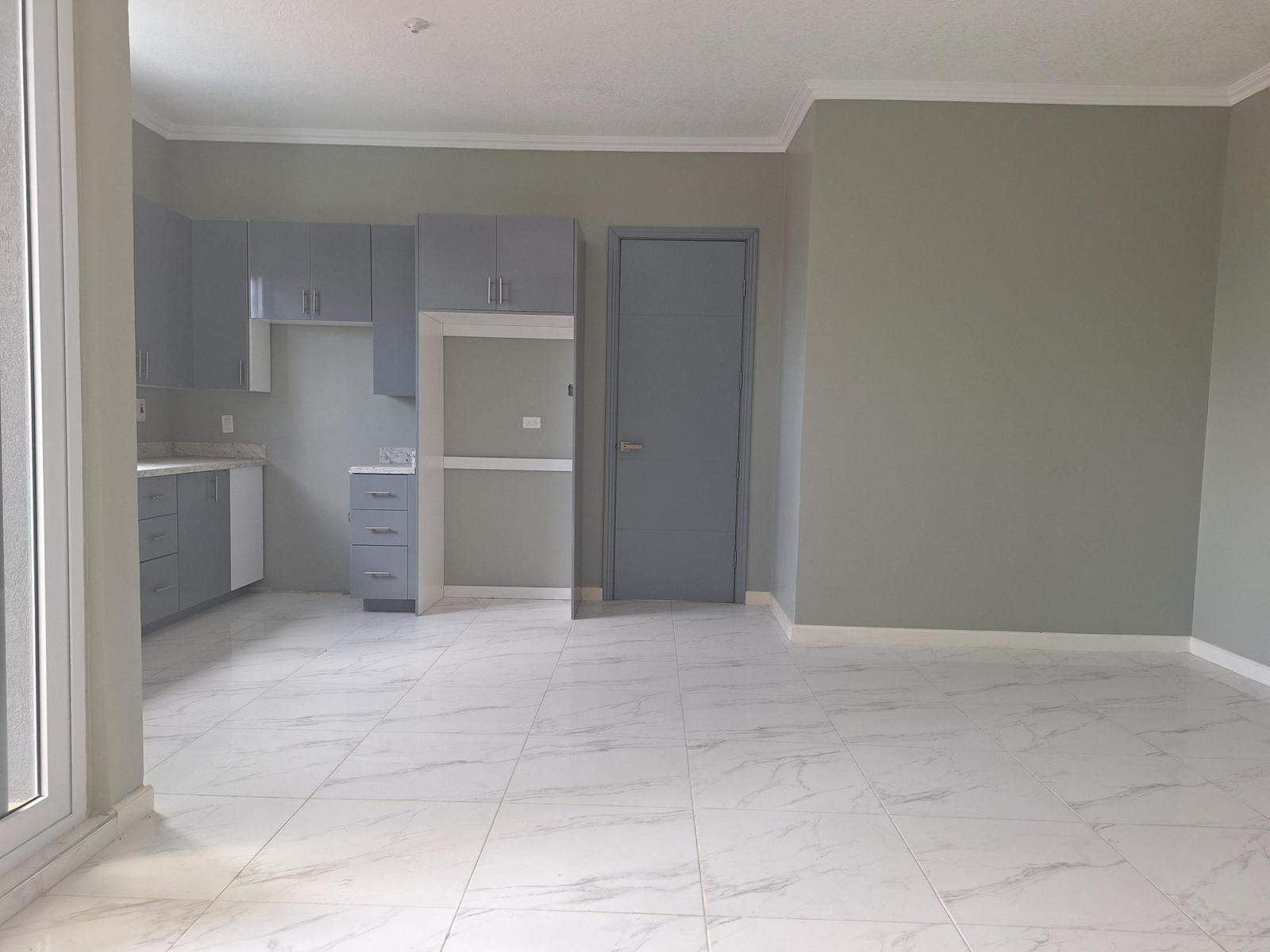 Fifth image of 15- Seaview Avenue, Kingston in Kingston 6, St. Andrew, Jamaica - property is For Rent