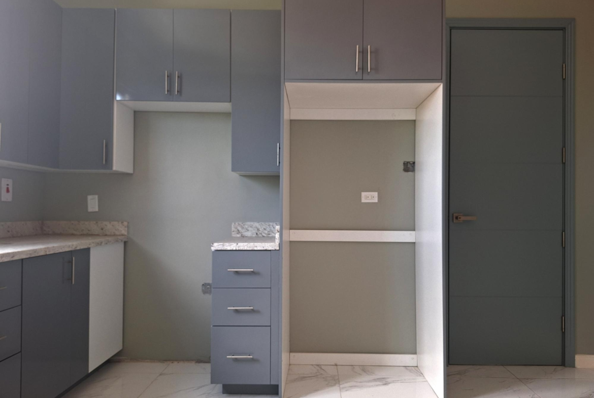 Seventh image of 15- Seaview Avenue, Kingston in Kingston 6, St. Andrew, Jamaica - property is For Rent