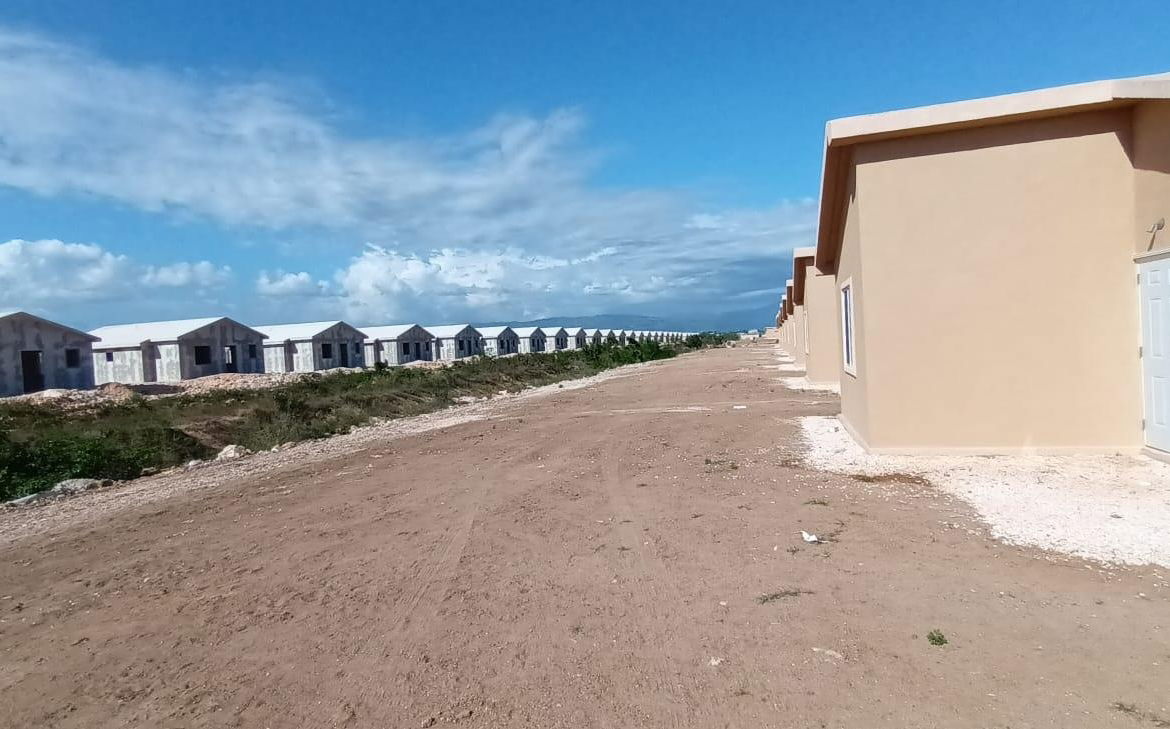 Seventh image of 72 Diamond Crescent in Greater Portmore, St. Catherine, Jamaica - property is For Rent