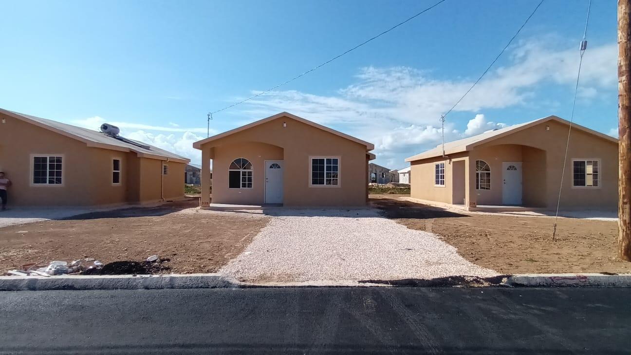 First image of 72 Diamond Crescent in Greater Portmore, St. Catherine, Jamaica - property is For Rent