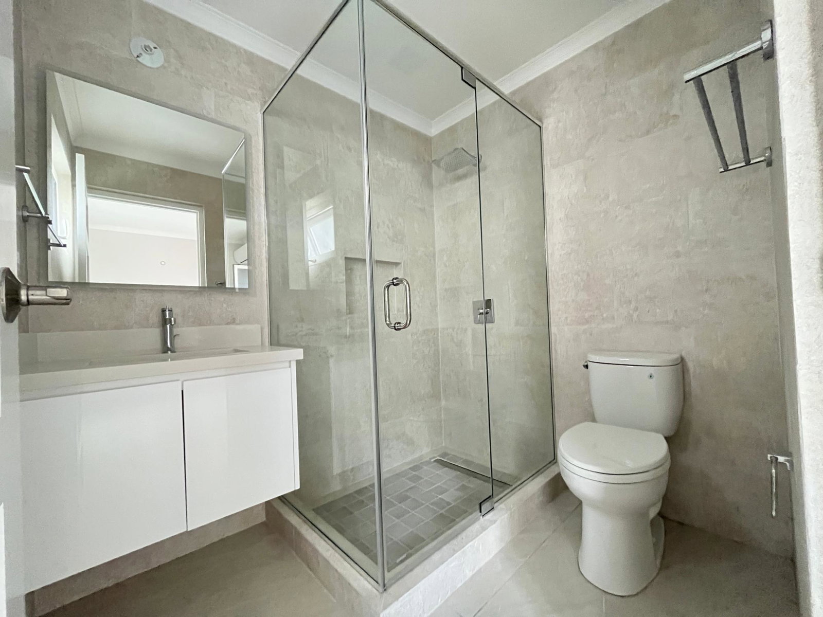 Fourteenth image of 3-16 Garden Close in Kingston 8, St. Andrew, Jamaica - property is For Sale