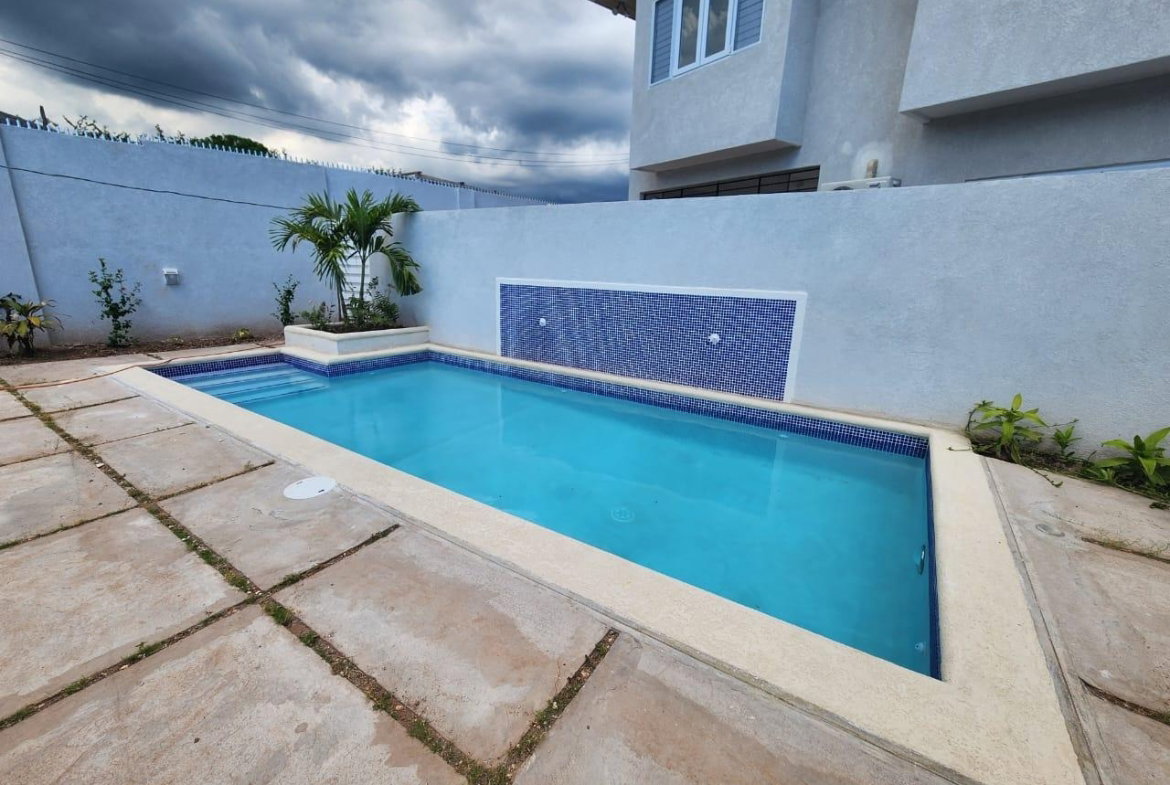 Twenty-Ninth image of Villa 6-12 Upper Montrose Road, King in Kingston 6, St. Andrew, Jamaica - property is For Rent