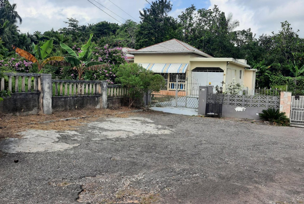 First image of 7 Gordon Vale, Mandeville. in Mandeville, Manchester, Jamaica - property is For Sale