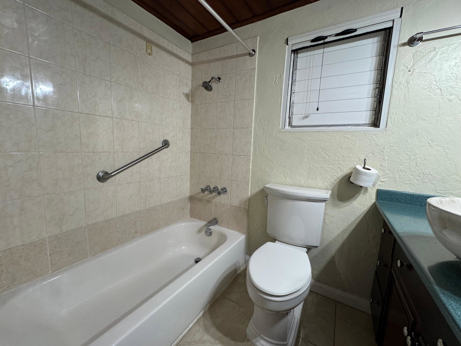 Sixteenth image of 8-8 Chopin Avenue in Kingston 8, St. Andrew, Jamaica - property is For Rent
