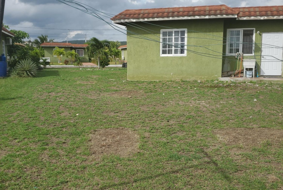 Seventh image of 240- Seville Meadows 3 ph 2 in SEVILLE MEADOWS 1, St. Catherine, Jamaica - property is For Sale