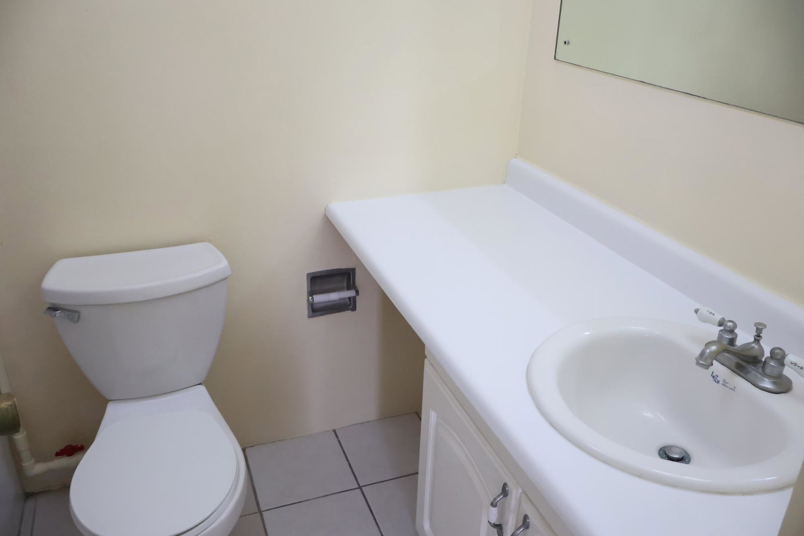 Sixteenth image of 27-5 Devon Road in Kingston 10, St. Andrew, Jamaica - property is For Rent