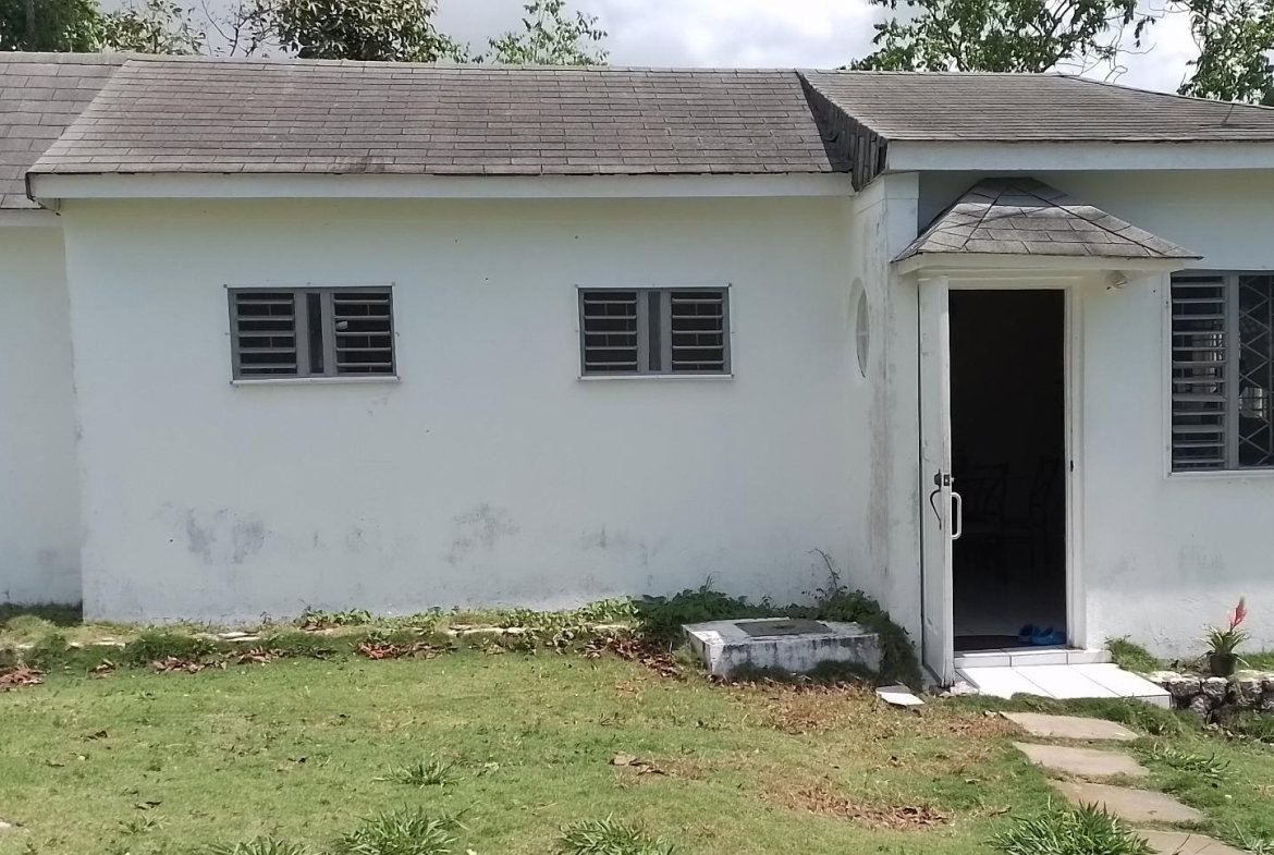 First image of 3- Swain Spring Road in Red Hills, St. Andrew, Jamaica - property is For Rent