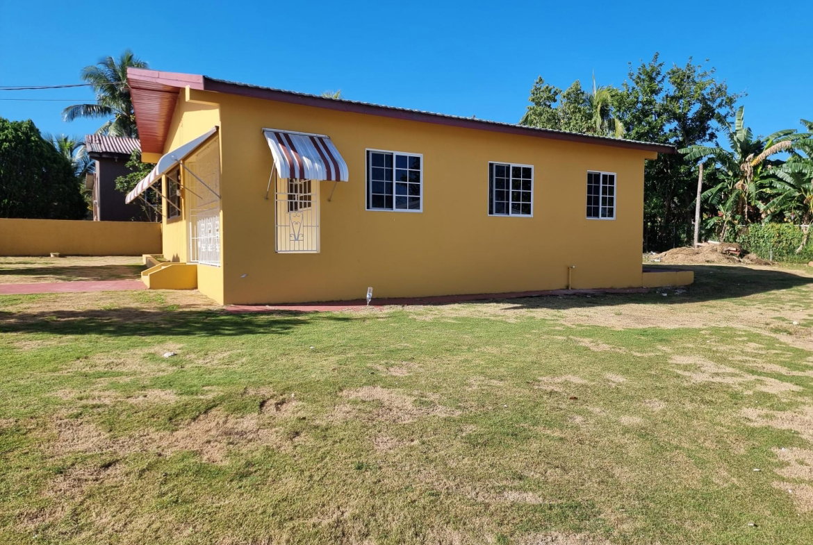 Fourth image of 6 Orchid Drive in Santa Cruz, St. Elizabeth, Jamaica - property is For Sale