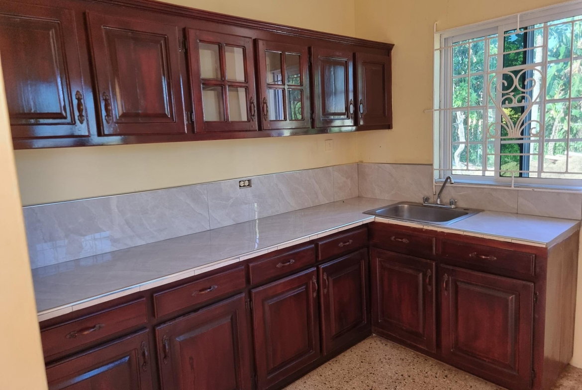 Seventh image of 6 Orchid Drive in Santa Cruz, St. Elizabeth, Jamaica - property is For Sale