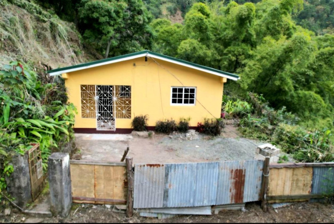 Second image of Gordon Town, St. Andrew in Gordon Town P.O., St. Andrew, Jamaica - property is For Sale