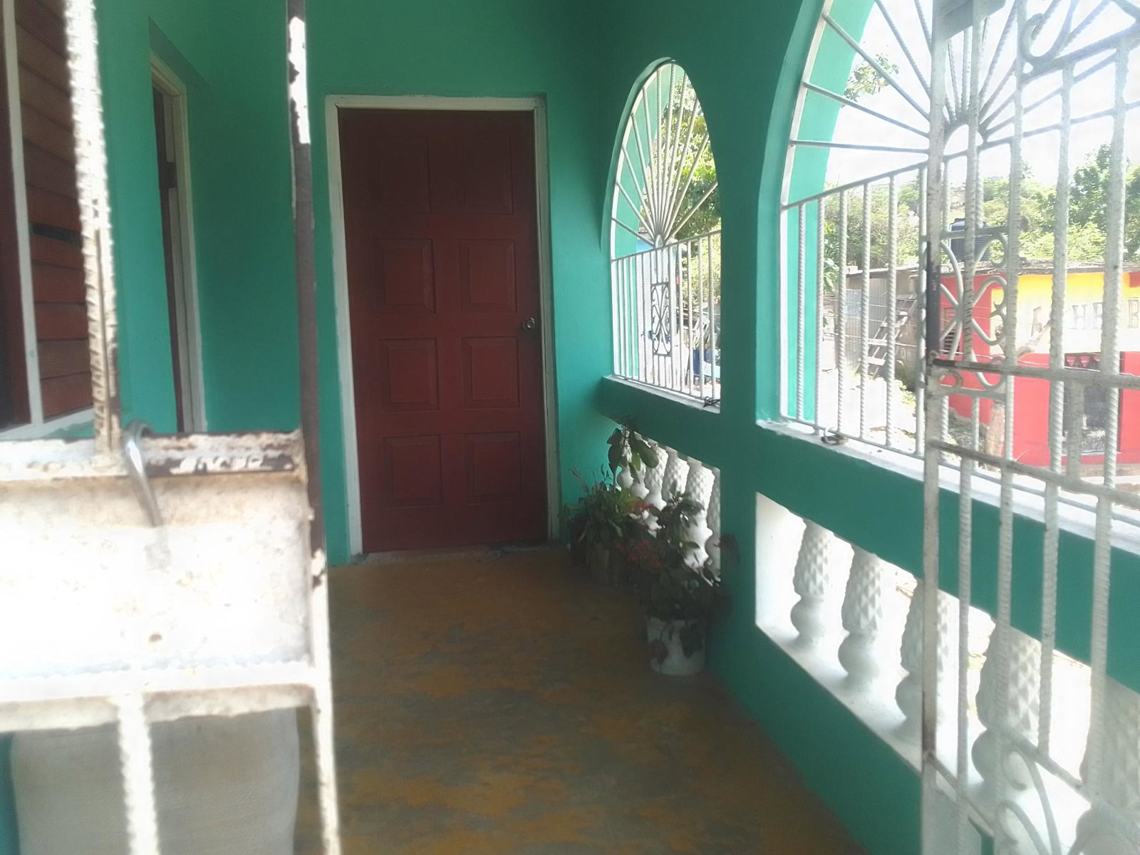 Charming-2-Bedroom-Fixer-Upper-for-Sale-in-Gravel-Heights-St.-Catherine-Jamaica Second image of Tredegar Park/gravel Heig in Spanish Town, St. Catherine, Jamaica - property is For Sale