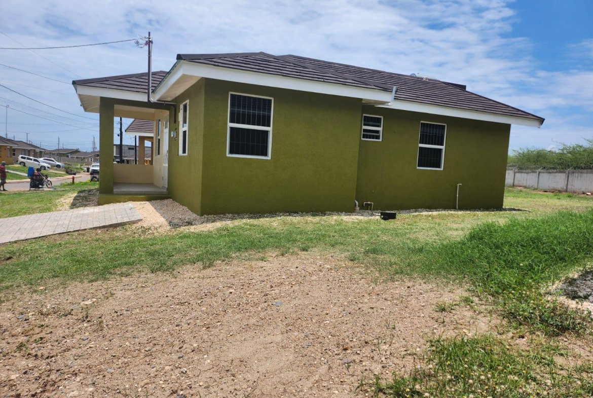 Fifth image of 278- Colbeck Manor in Colbeck, St. Catherine, Jamaica - property is For Rent