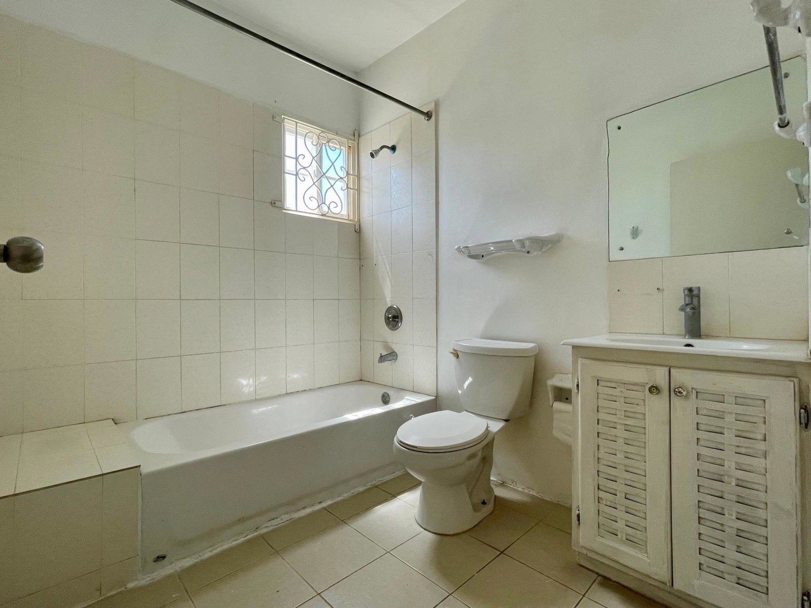 Fourth image of 46 Sandhills Vista in Sandhills, St. Catherine, Jamaica - property is For Rent