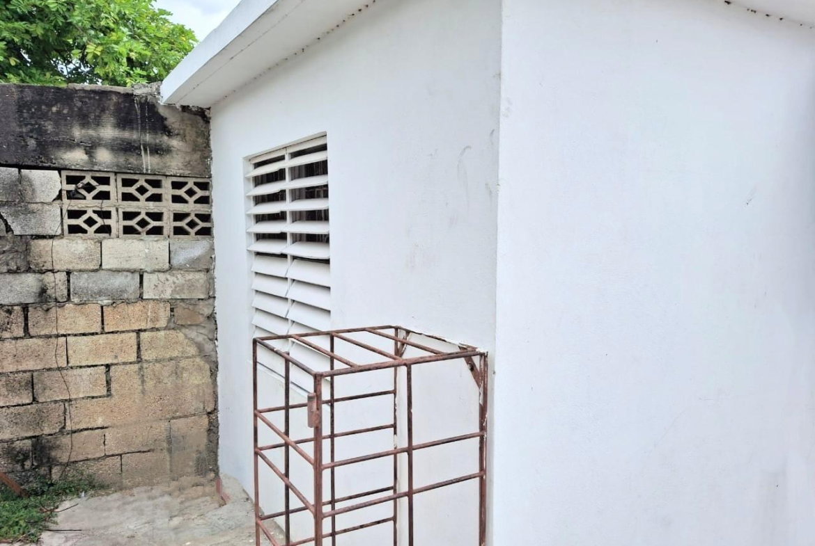Thirteenth image of 570 Hayling Court in Portsmouth, St. Catherine, Jamaica - property is For Sale