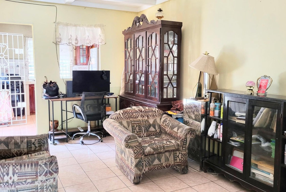 Fourth image of 570 Hayling Court in Portsmouth, St. Catherine, Jamaica - property is For Sale