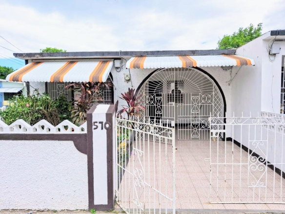 First image of 570 Hayling Court in Portsmouth, St. Catherine, Jamaica - property is For Sale