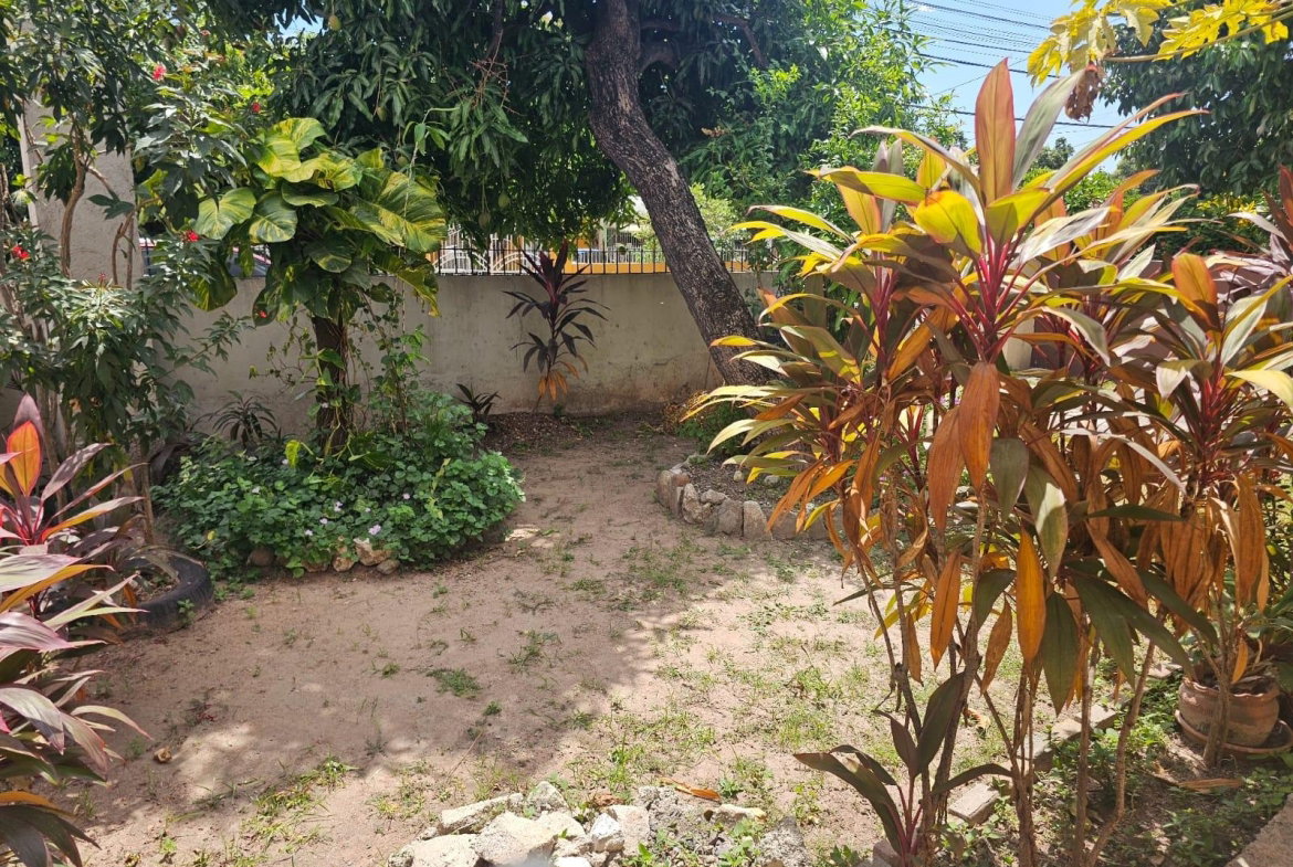 Seventeenth image of 12 Anglesea Ave, Pembroke in Kingston 20, St. Andrew, Jamaica - property is For Sale
