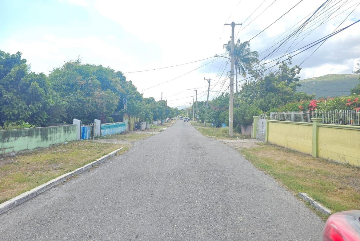 Sixth image of 12 Anglesea Ave, Pembroke in Kingston 20, St. Andrew, Jamaica - property is For Sale