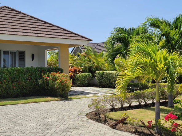 Sixth image of 634-breadfruit Richmond Estate in Laughlands, St. Ann, Jamaica - property is For Rent