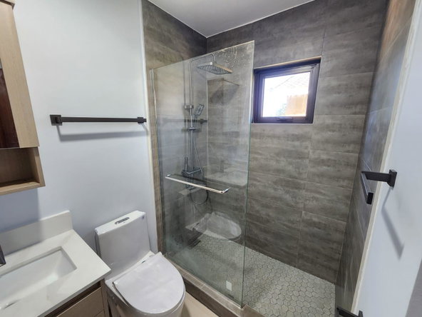 Eleventh image of 40 Oak Estate in Greater Portmore, St. Catherine, Jamaica - property is For Rent