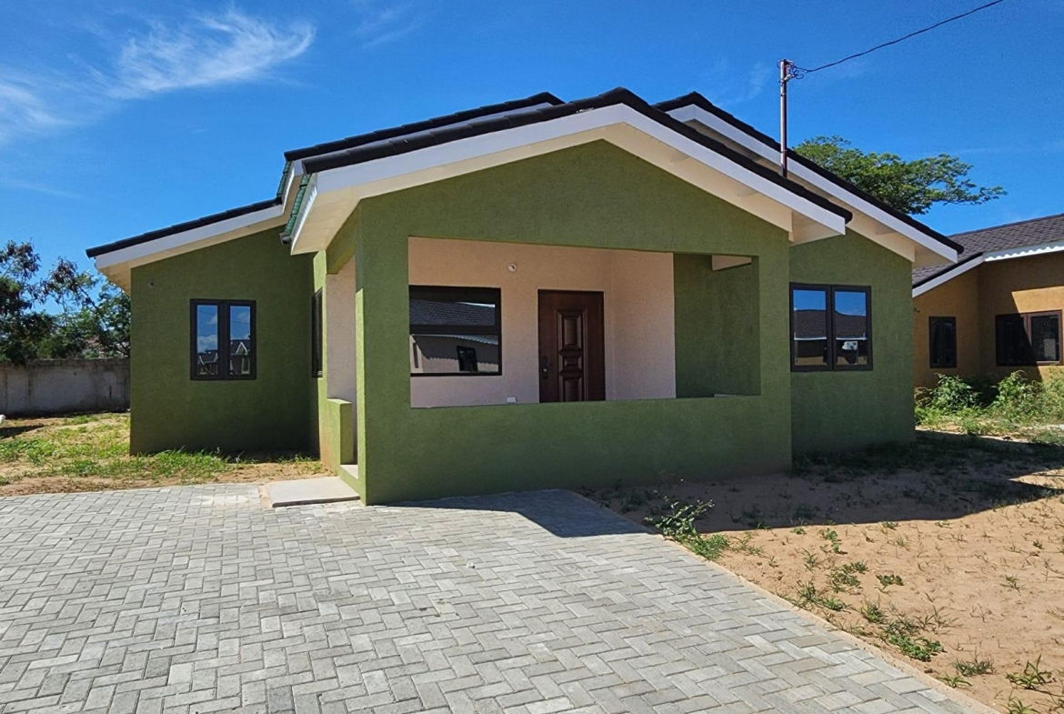 Third image of 40 Oak Estate in Greater Portmore, St. Catherine, Jamaica - property is For Rent