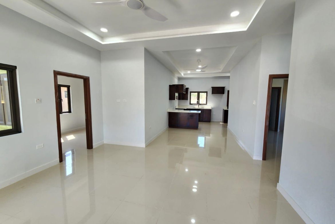 Fourth image of 40 Oak Estate in Greater Portmore, St. Catherine, Jamaica - property is For Rent